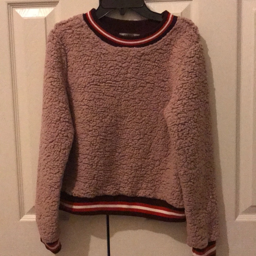Sweater cruneck with bunch of colors